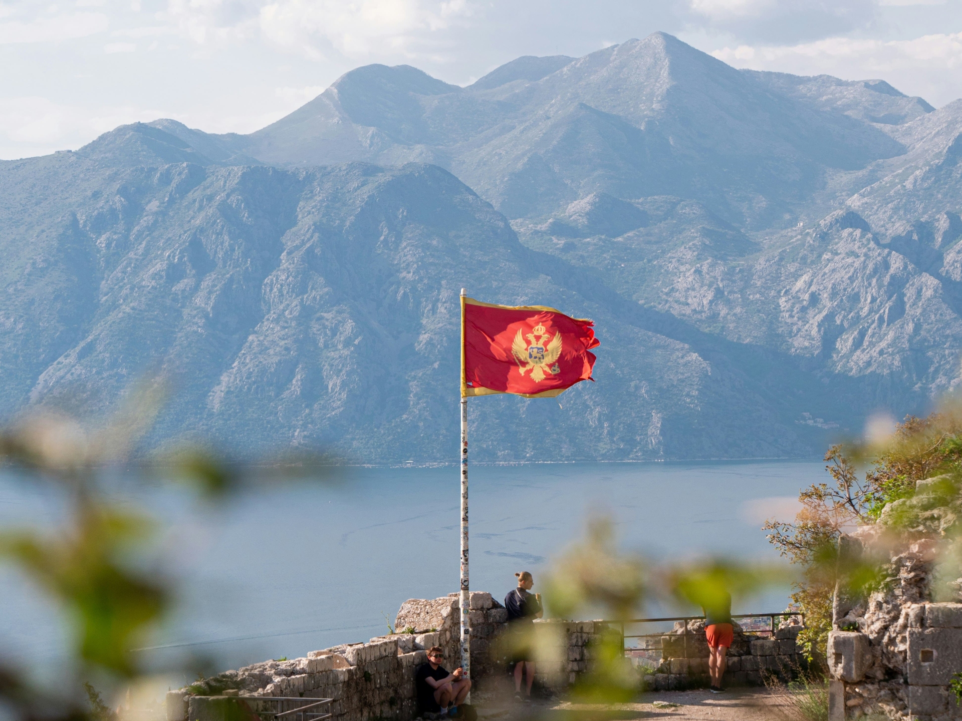 Kotor et drapeau