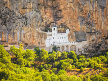 Monastère d'Ostrog